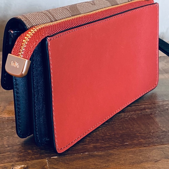 -Coach Signature colorblock Foldover wristlet - Picture 8 of 8